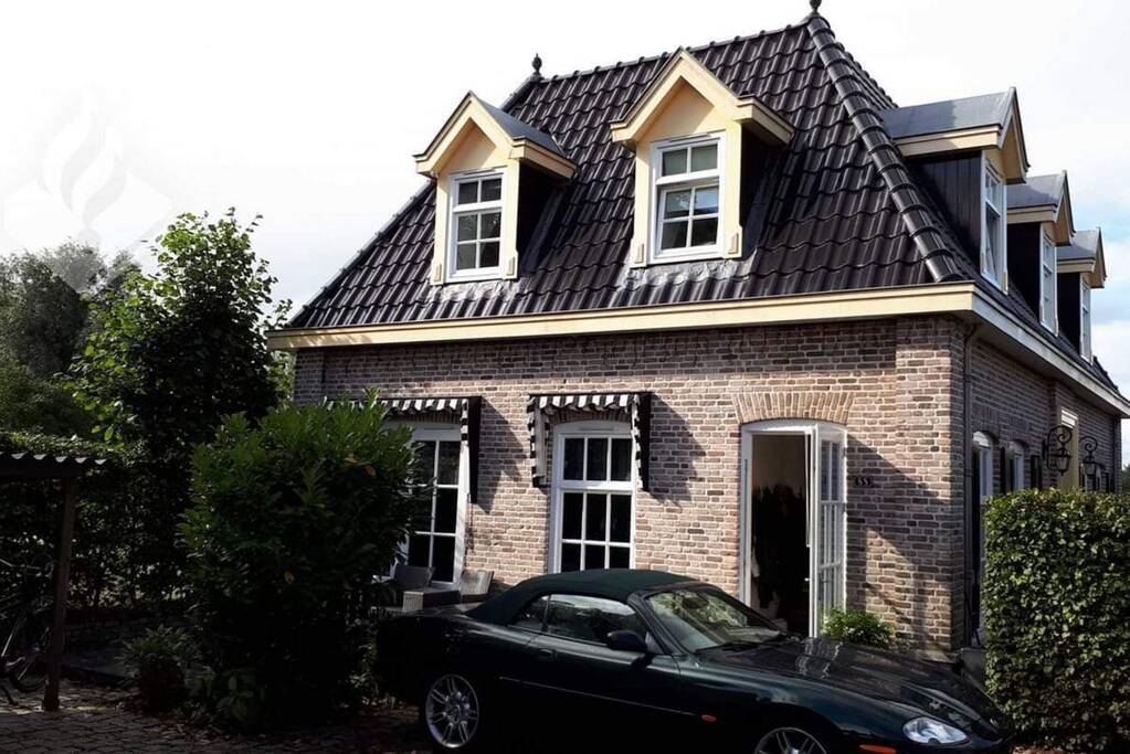 Hennepkwekerij in woning aangetroffen