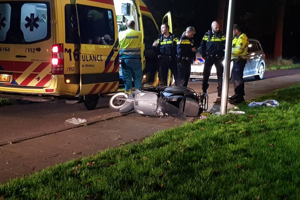 Scooterijder zwaargewond na eenzijdig ongeval