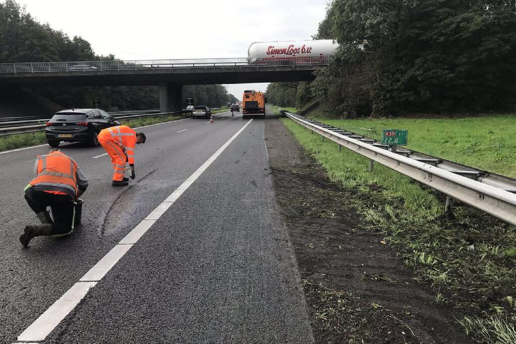 Aanhanger met lading geschaard