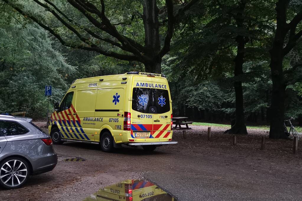Mountainbiker gewond na valpartij op Ederheide