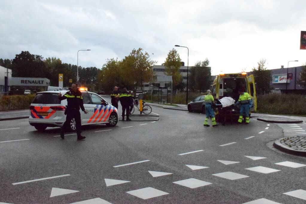 Fietser gewond na aanrijding met auto