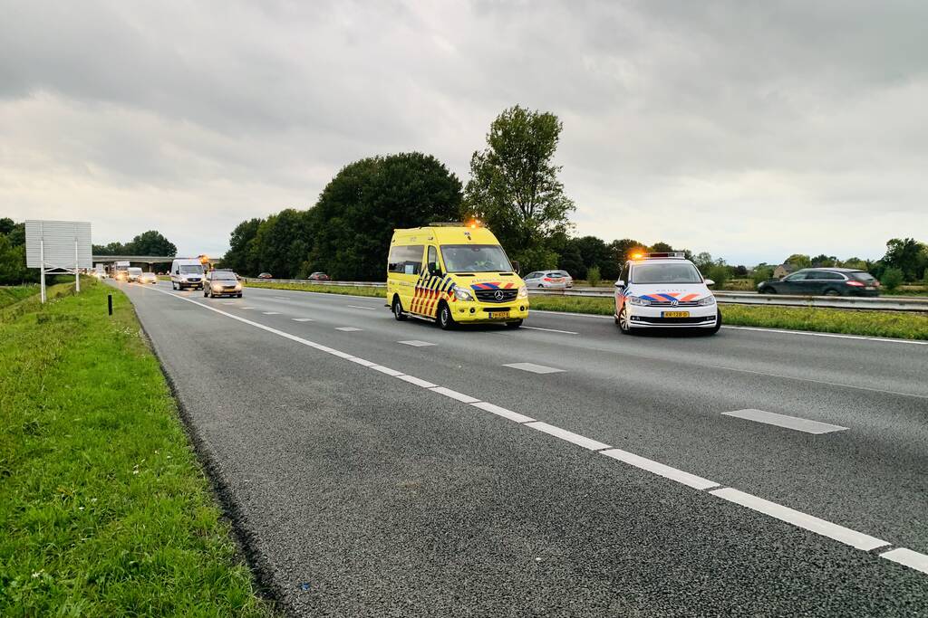Drie voertuigen betrokken bij kop-staart botsing
