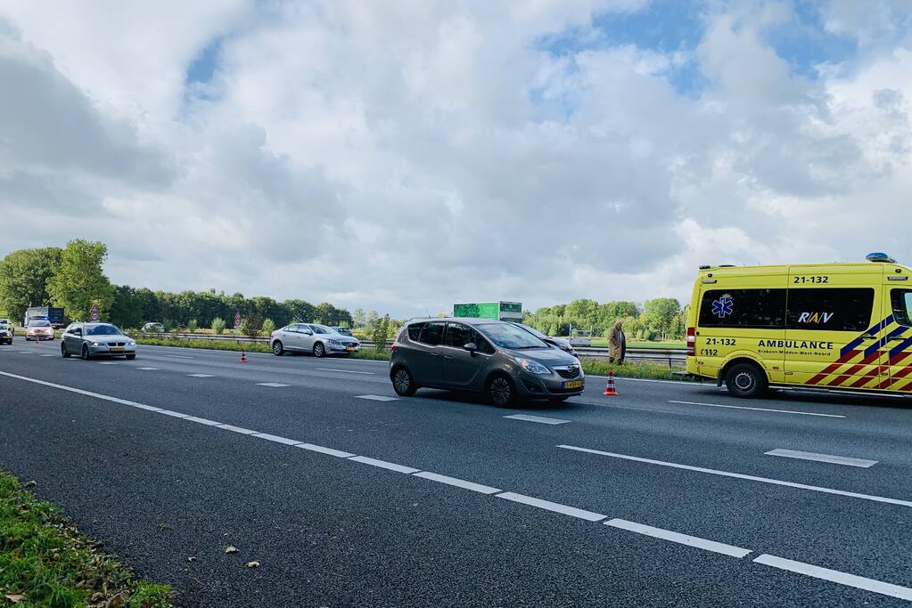 Kettingbotsing met vier auto's zorgt voor file