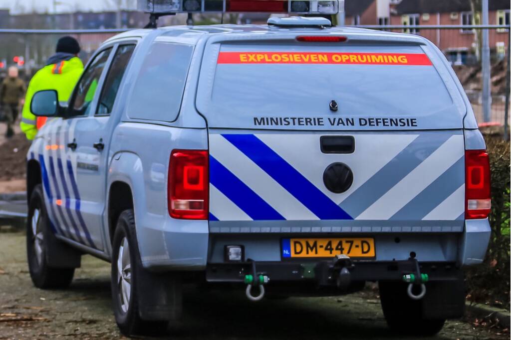 Ruiten woningen en winkels gesneuveld na plofkraak pinautomaat ABN-AMRO