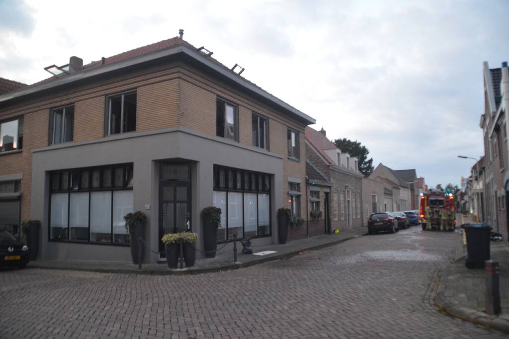 Gloeilamp veroorzaakt brand in woning