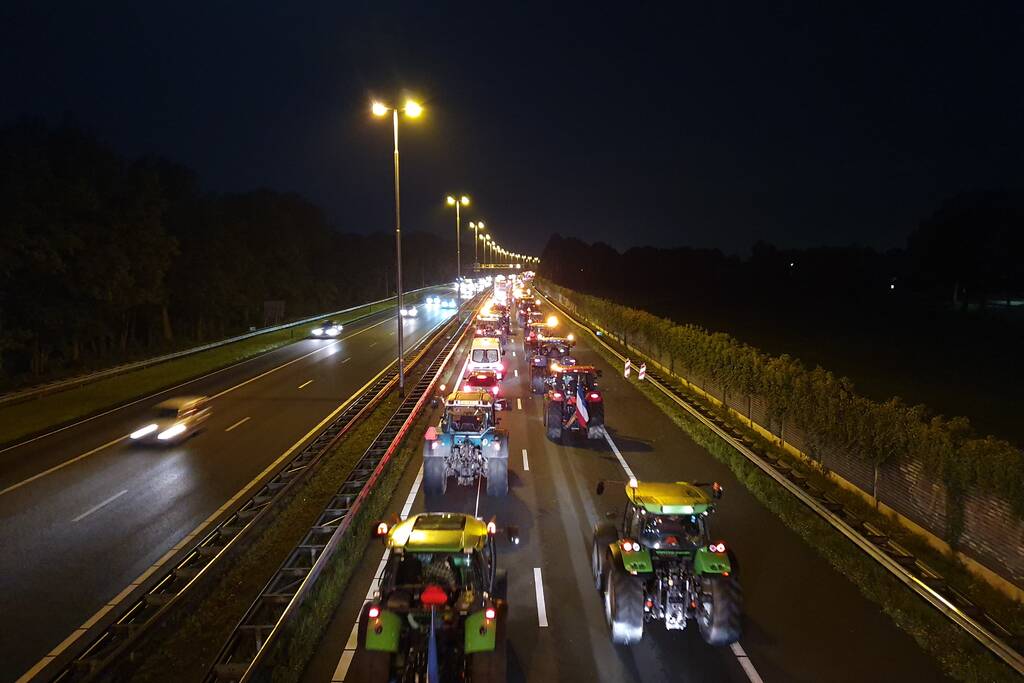 Flinke file en chaos door protesterende boeren