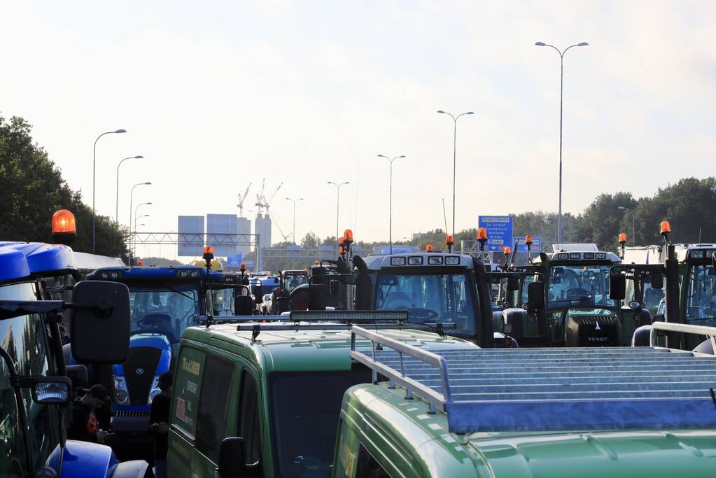 Bilthoven opslot door stikstof boerenprotest
