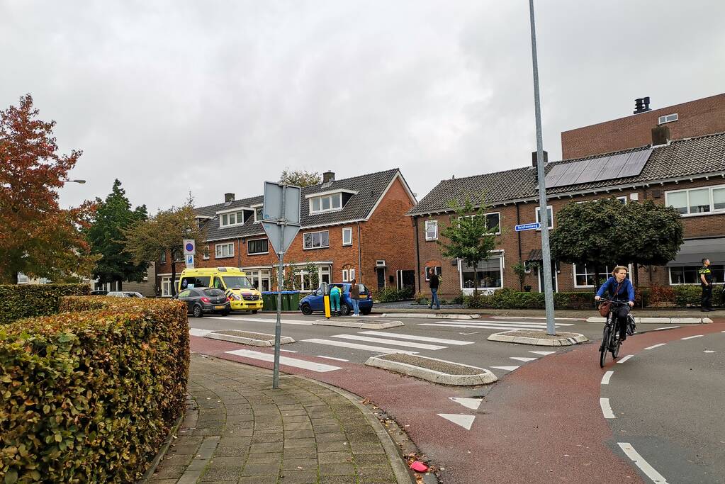 Fietser gewond na ongeval op rotonde