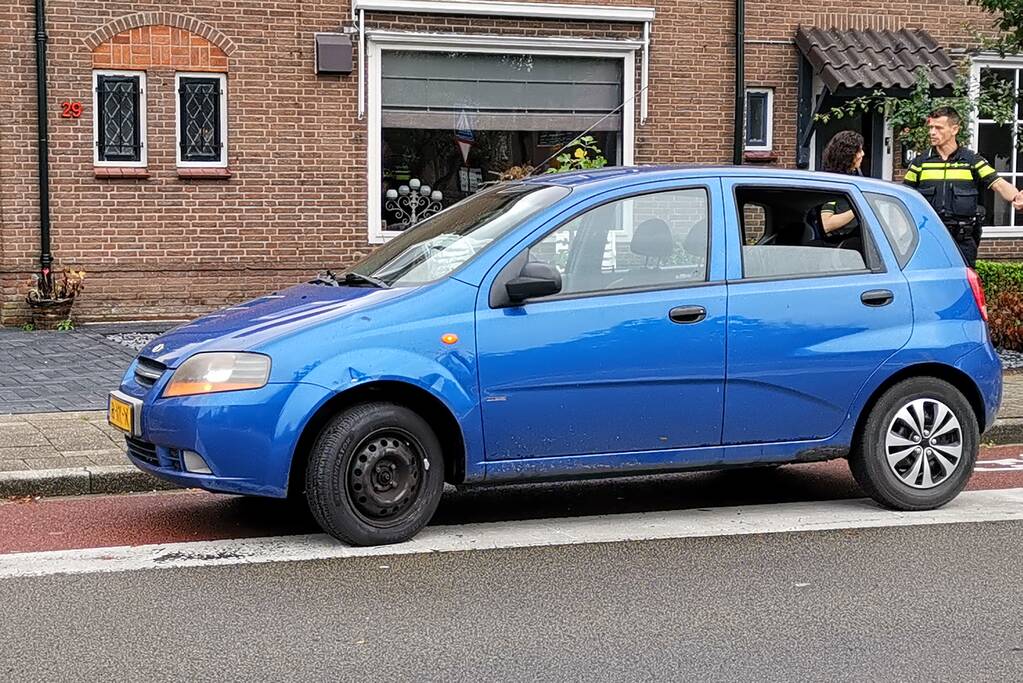 Fietser gewond na ongeval op rotonde