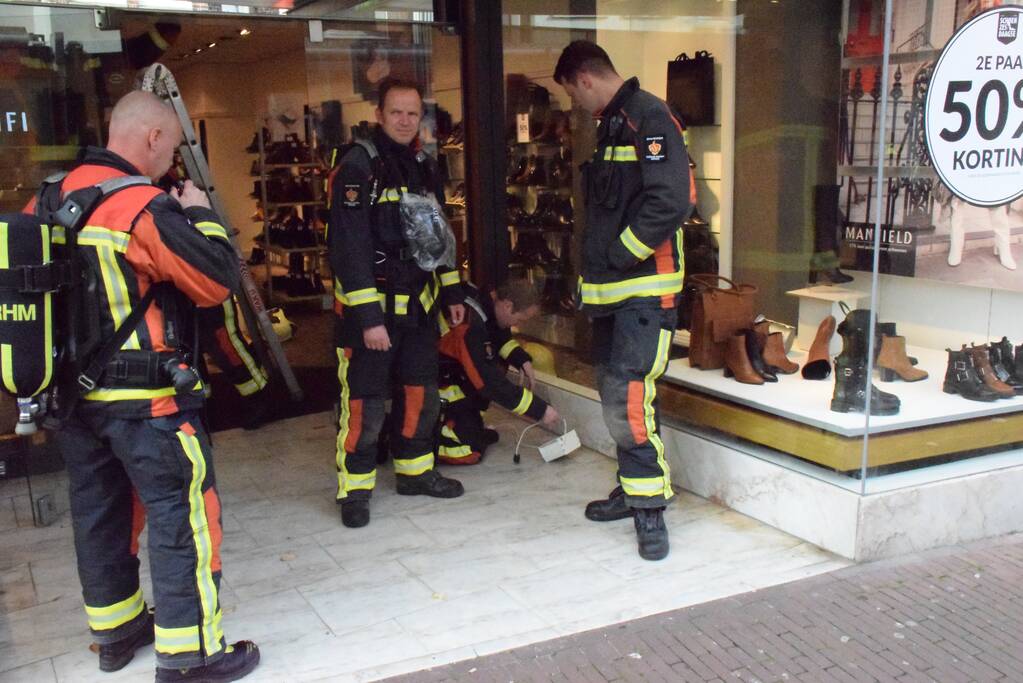 Brandlucht door smeulende transformator Manfield schoenenwinkel