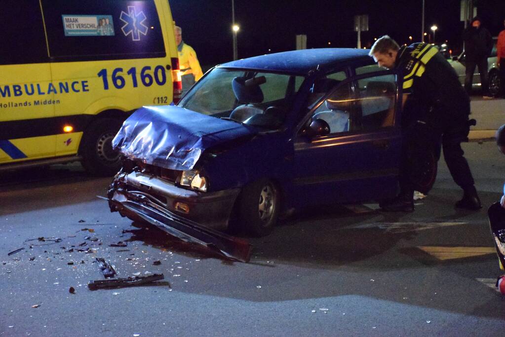 Gewonde en flinke schade na ongeval