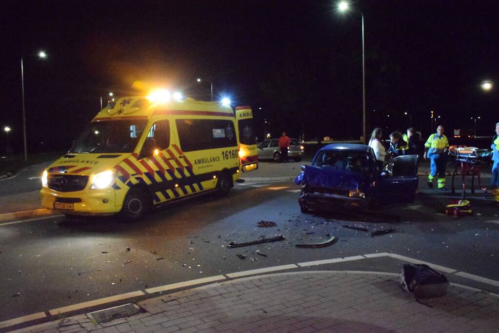 Gewonde en flinke schade na ongeval