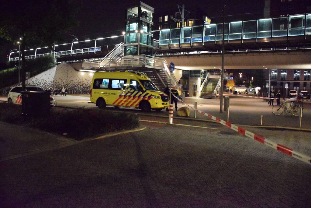 Gewonde bij steekpartij metrostation Oosterheem