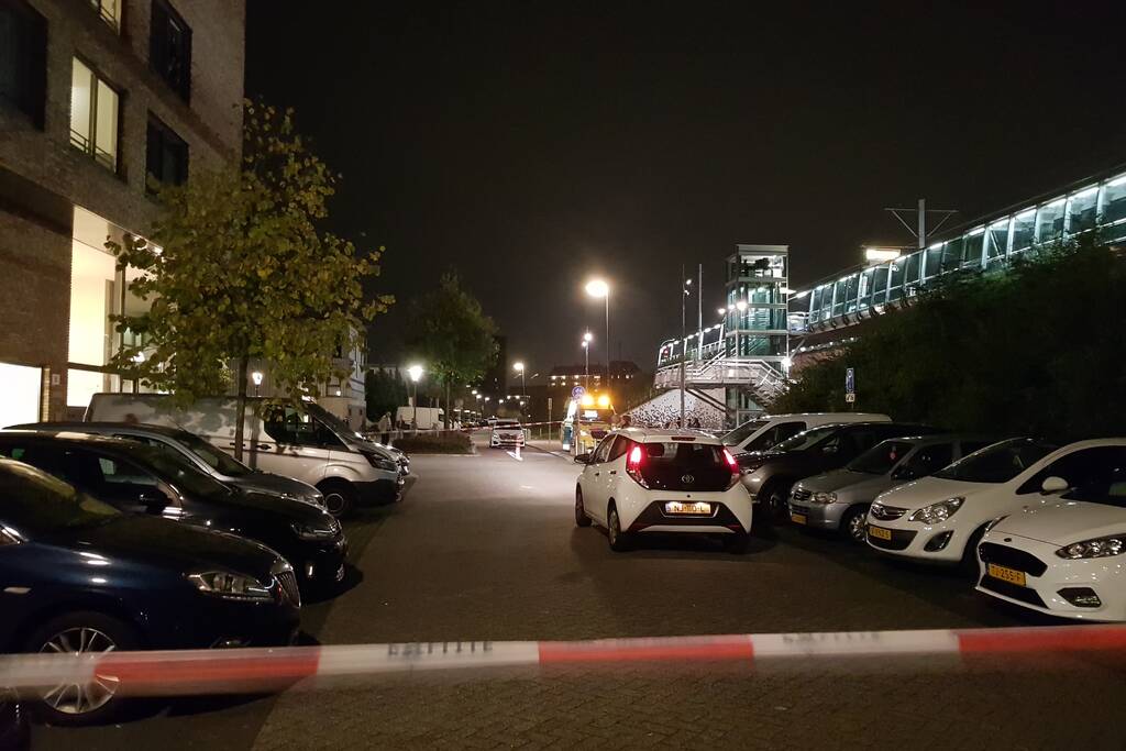 Gewonde bij steekpartij metrostation Oosterheem