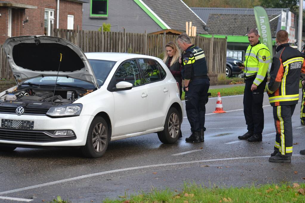 Rijbaan afgesloten na kop-staart aanrijding