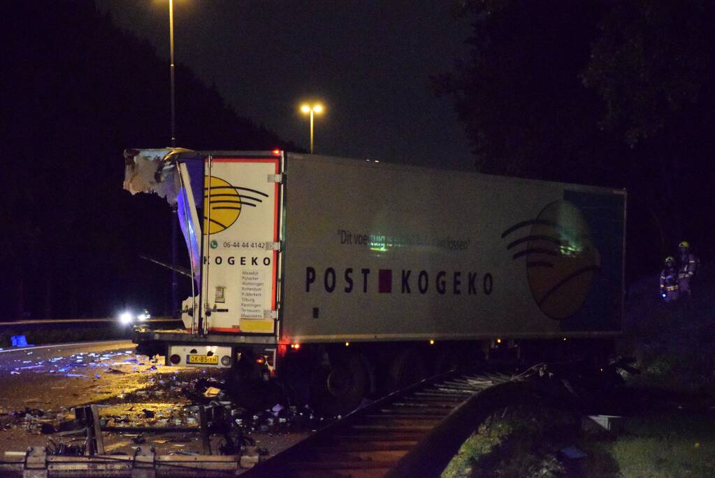 Zeer ernstig ongeval tussen twee vrachtwagens op snelweg