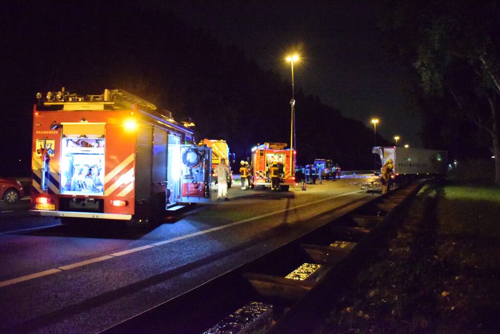 Zeer ernstig ongeval tussen twee vrachtwagens op snelweg