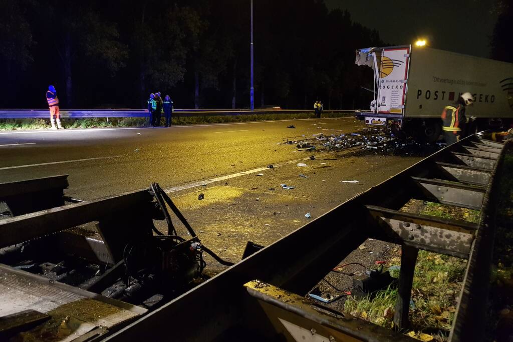 Zeer ernstig ongeval tussen twee vrachtwagens op snelweg