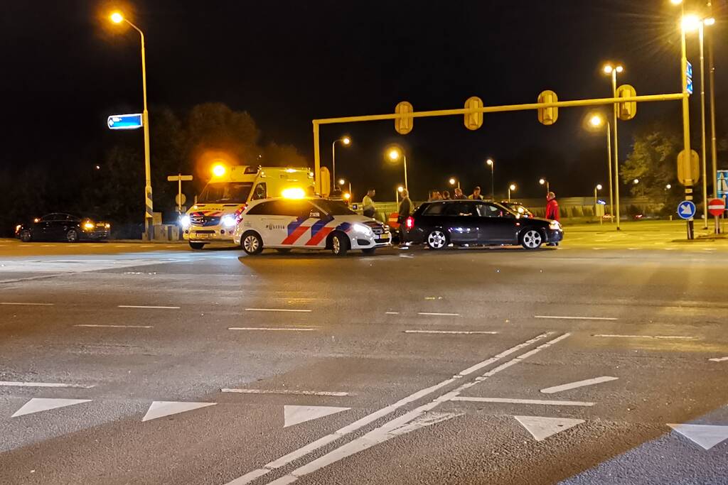 Flinke schade na botsing op kruising