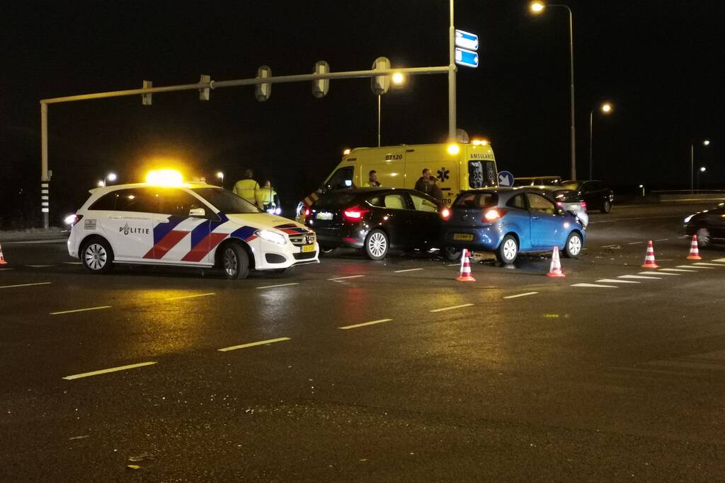 Flinke schade na botsing op kruising