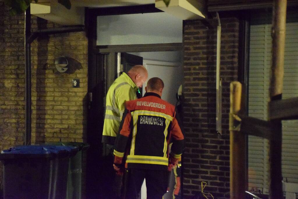 Brandweer enige tijd bezig met gaslucht