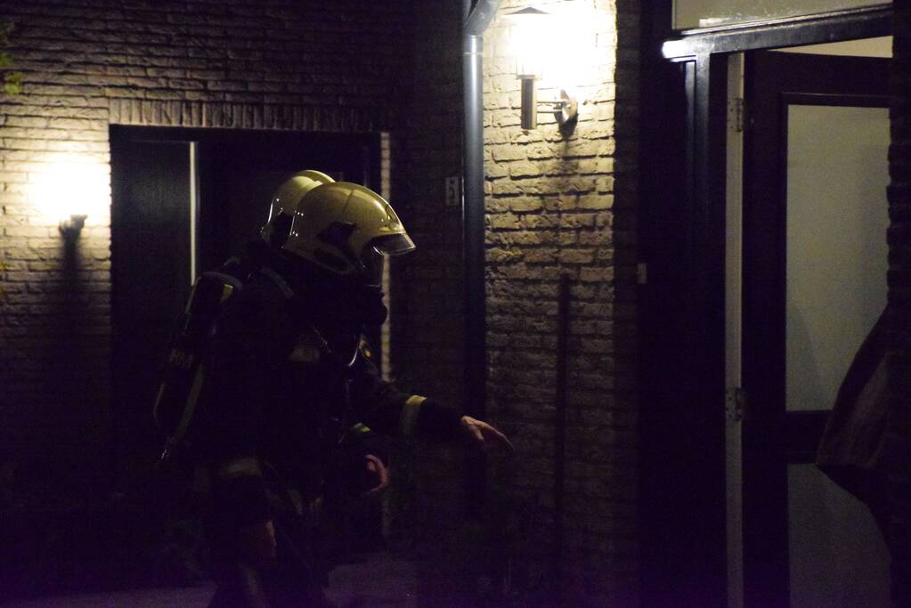 Brandweer enige tijd bezig met gaslucht