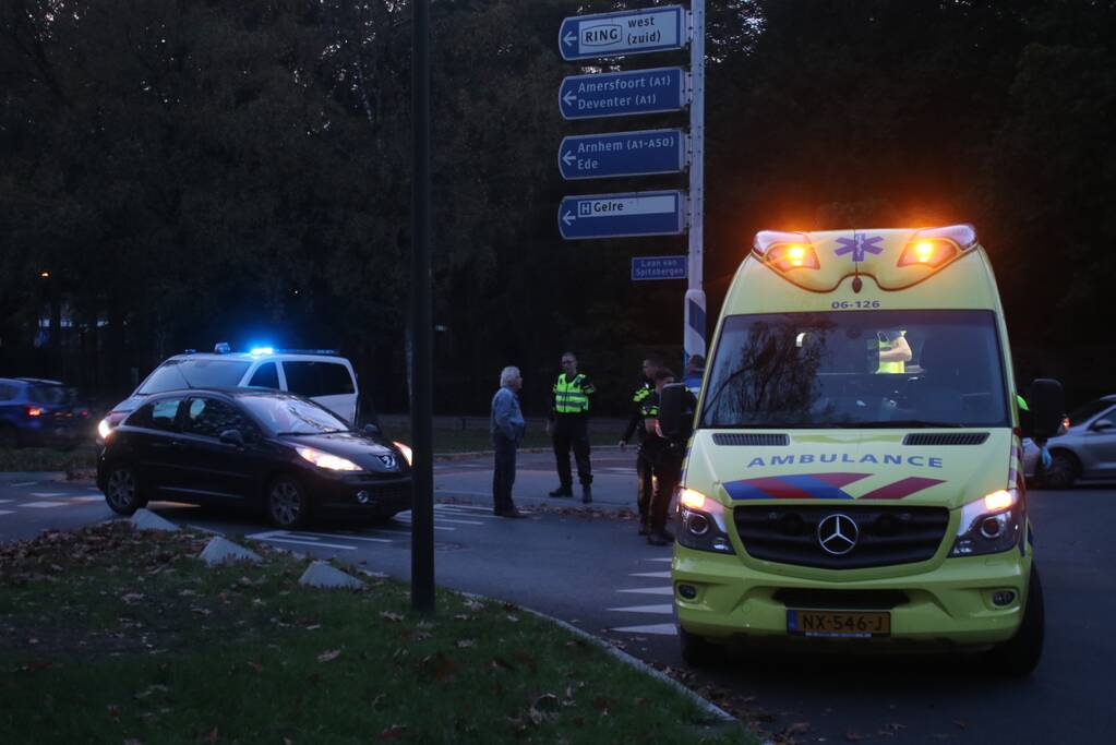 Fietser gewond na aanrijding met auto