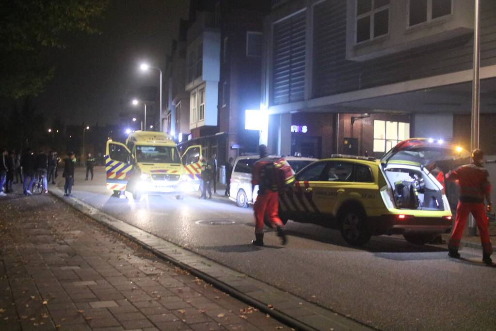 16-jarige jongen zwaargewond na steekpartij