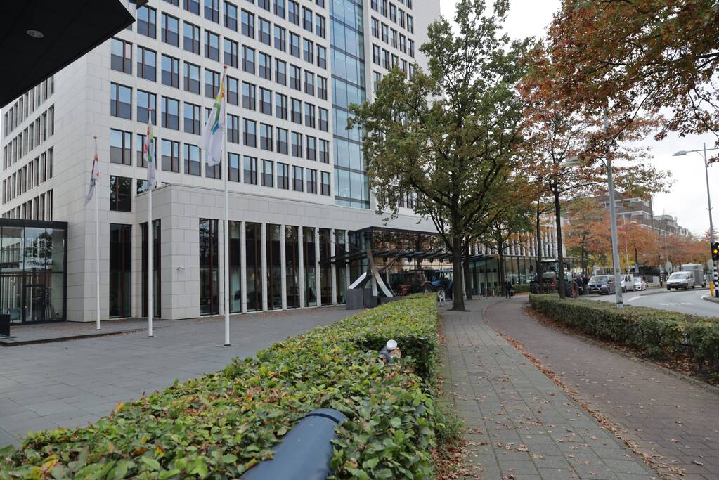 Ingang Friesland Campina door boeren geblokkeerd