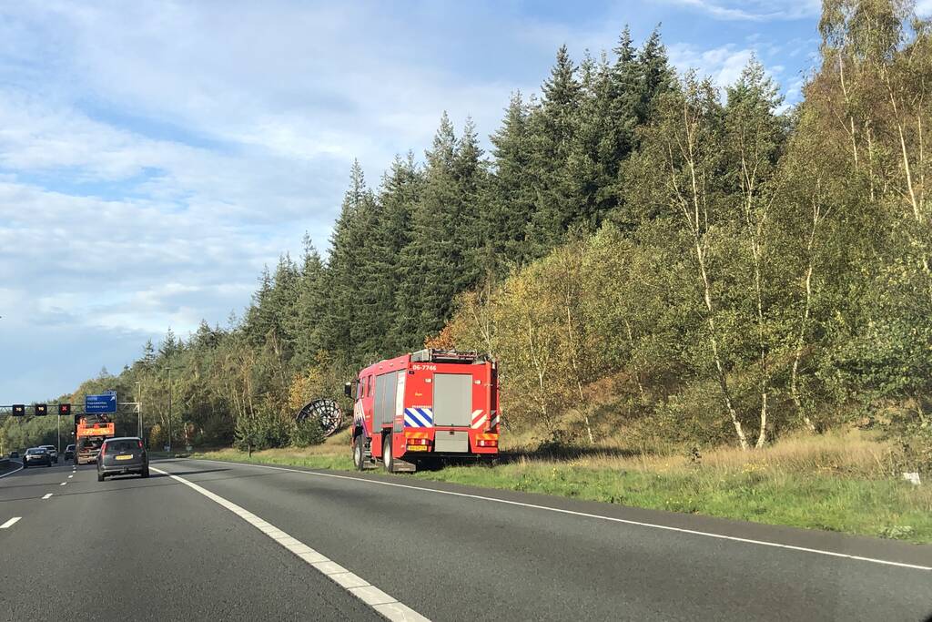 Rookontwikkeling uit camera langs snelweg