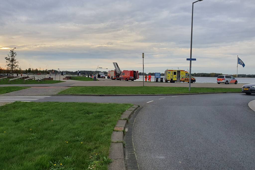 Grote zoekactie in Zevenhuizerplas naar vermiste snorkelaar