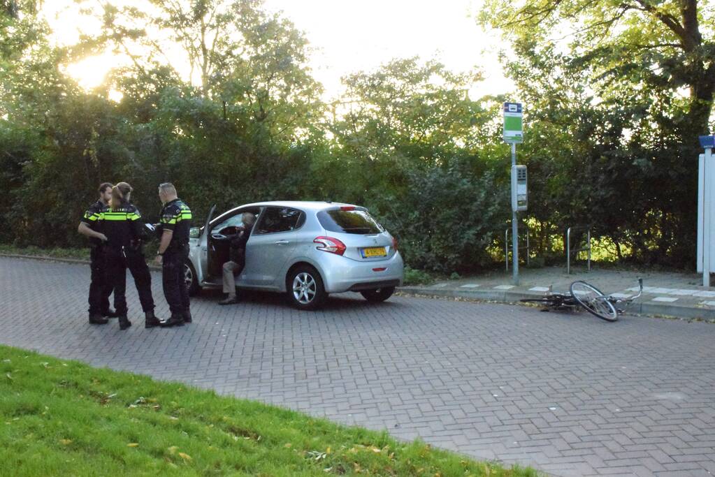 Fietser gewond na aanrijding met auto