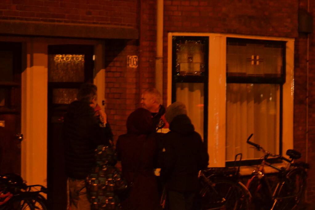 Brandweer onderzoekt gaslucht in woning