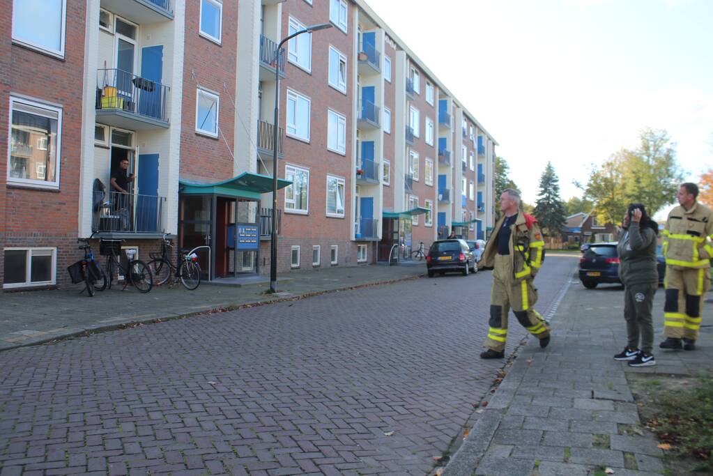 Bewoner buitengesloten van flatwoning