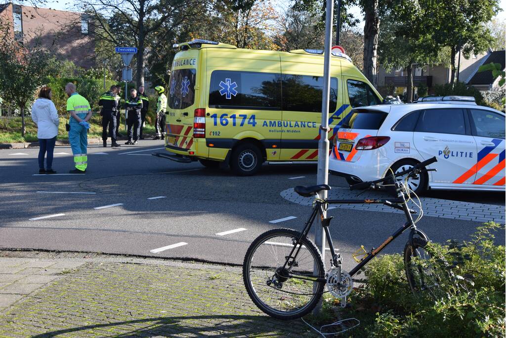 Fietser gewond bij aanrijding met personenauto