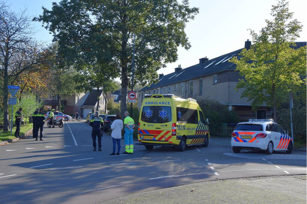 Fietser gewond bij aanrijding met personenauto