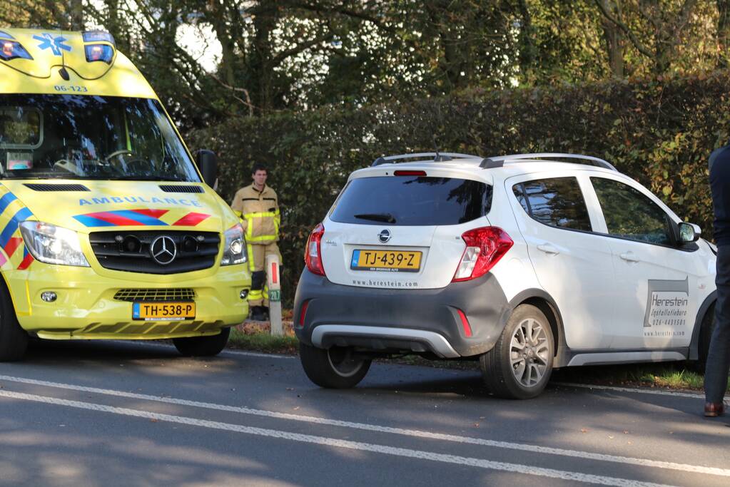 Drie voertuigen betrokken bij aanrijding Beekbergen