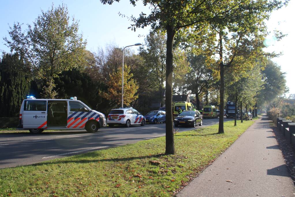 Drie voertuigen betrokken bij aanrijding Beekbergen