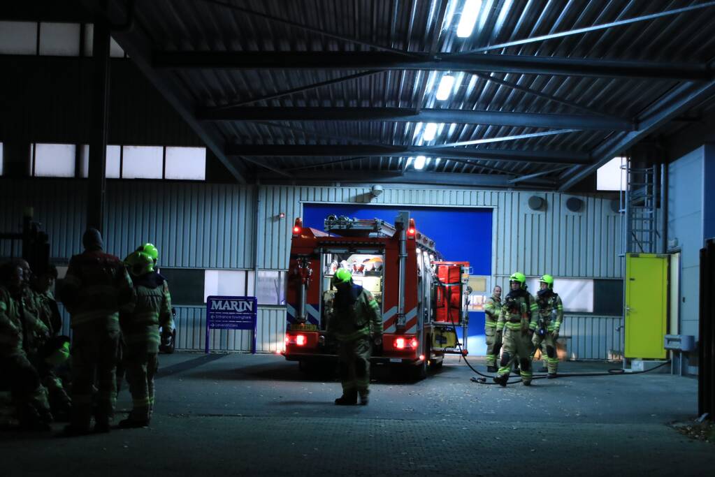 Brand in bedrijf snel onder controle