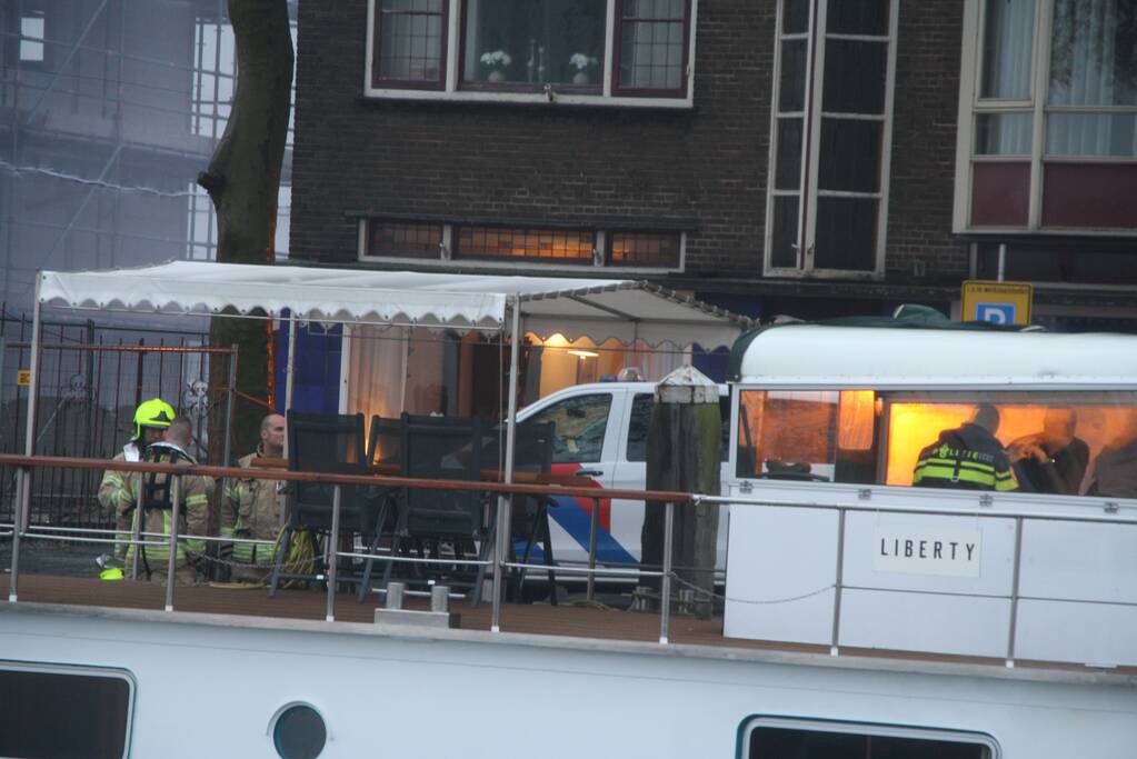 Isolatie machinekamer vliegt in brand