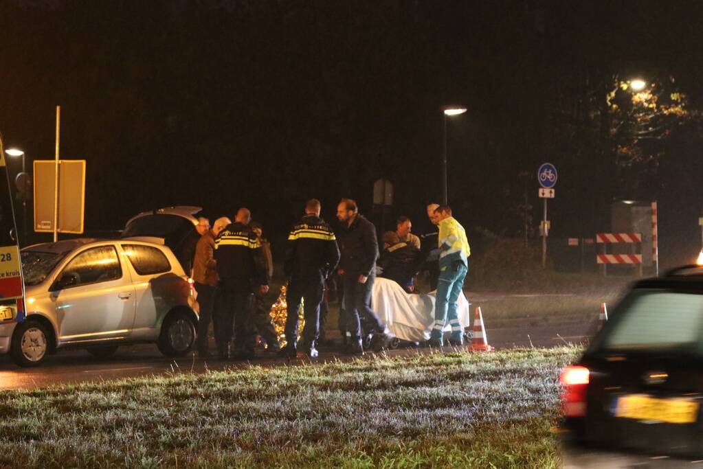 Fietsers gewond na aanrijding met personenauto