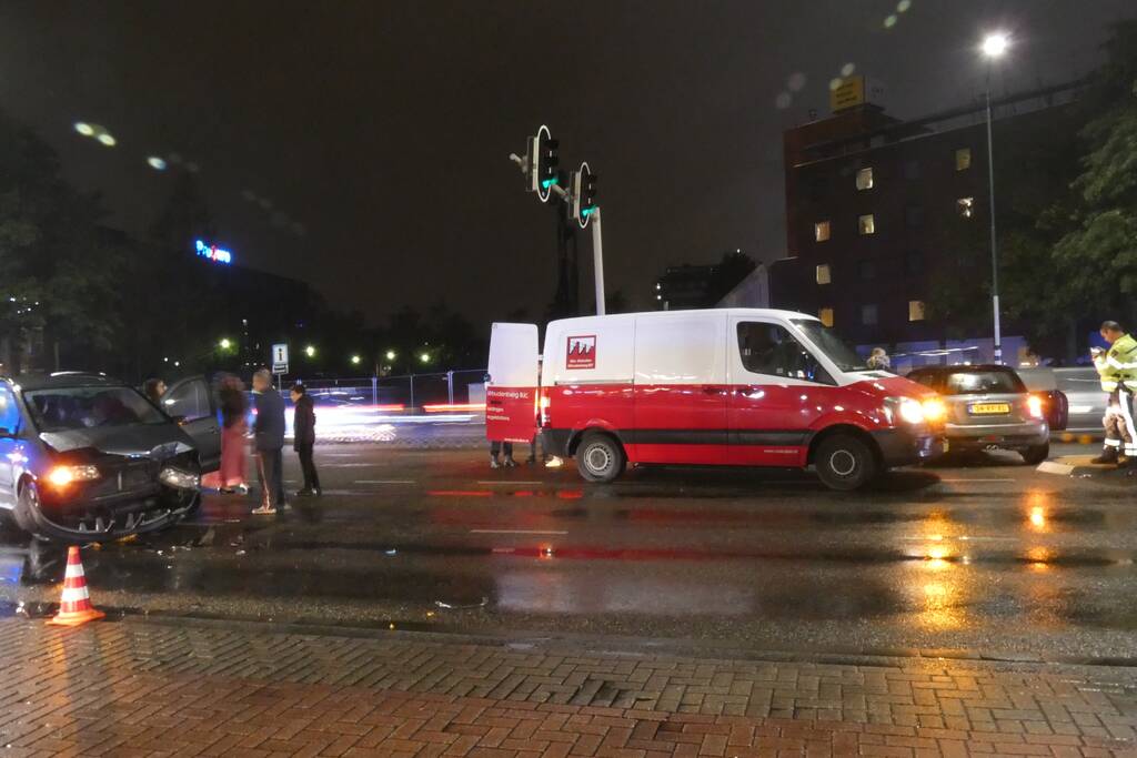 Flinke schade na aanrijding op kruising
