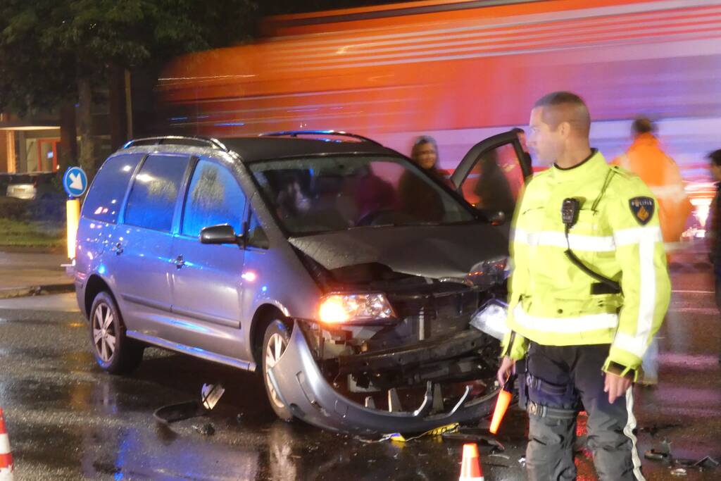 Flinke schade na aanrijding op kruising