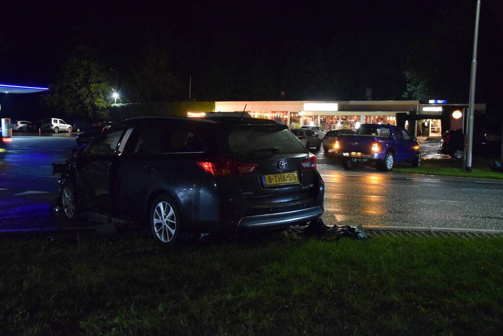 Veel schade bij frontale botsing