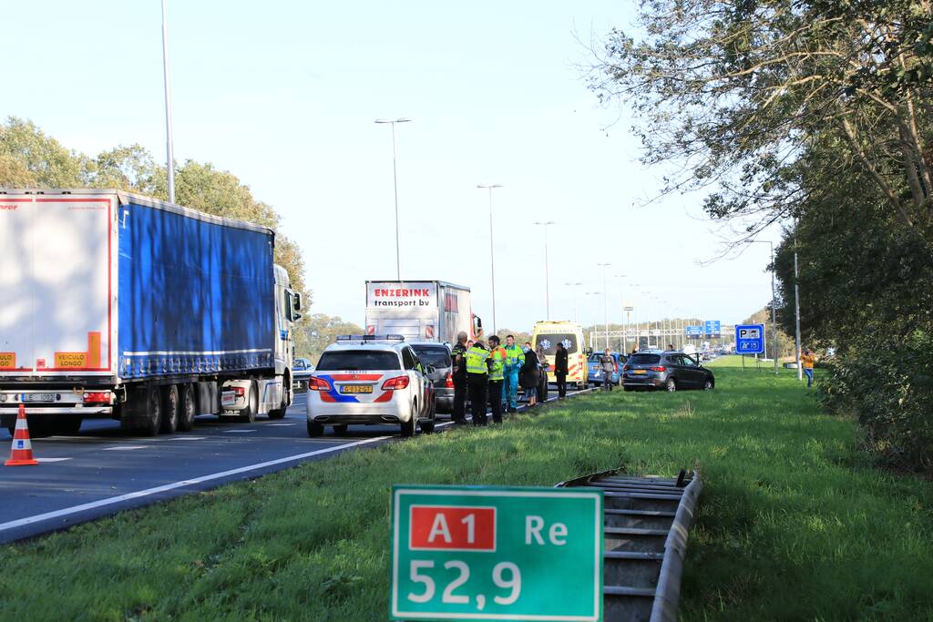 Vijf auto's betrokken bij kop-staart aanrijding