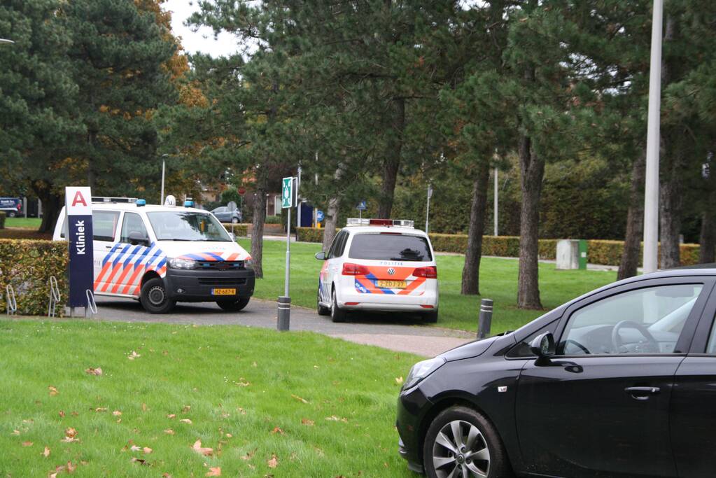 Personeelslid neergestoken in psychiatrisch centrum