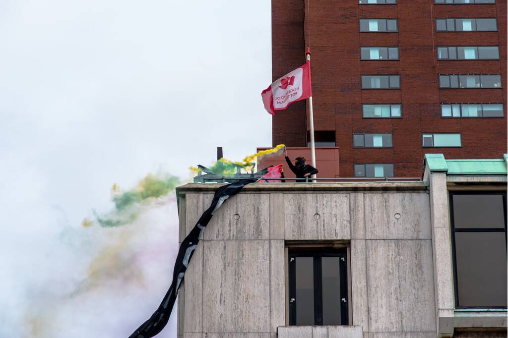 Acht aanhoudingen bij demonstratie van Koerden