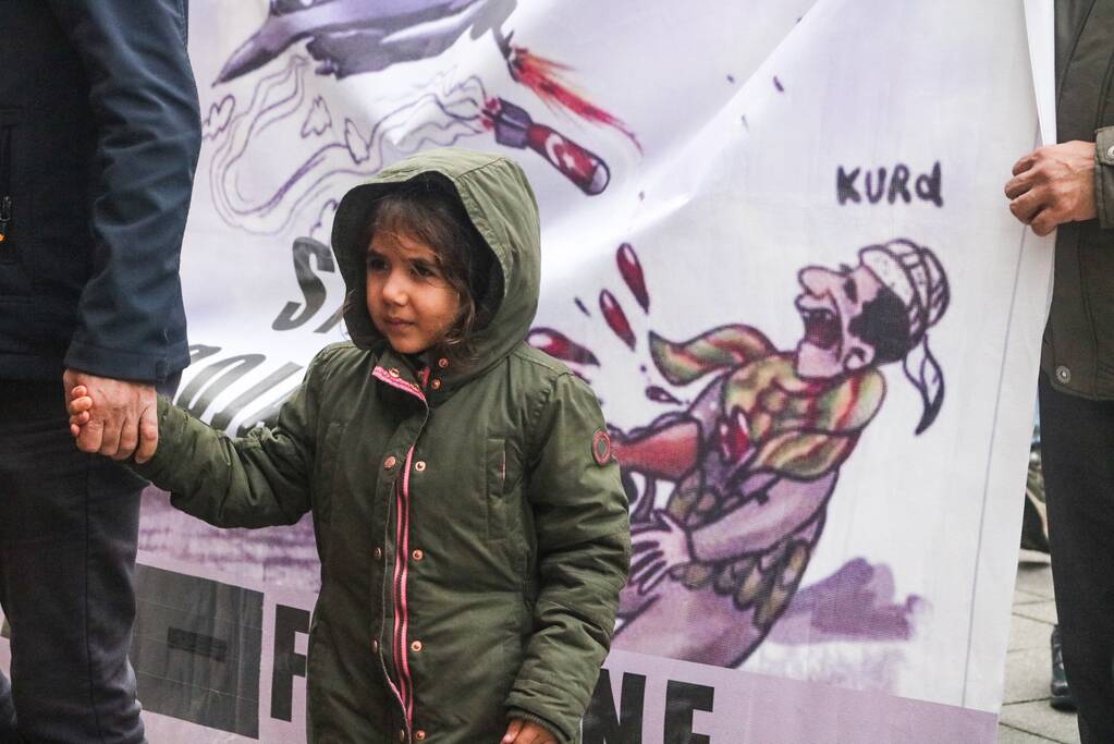 Acht aanhoudingen bij demonstratie van Koerden