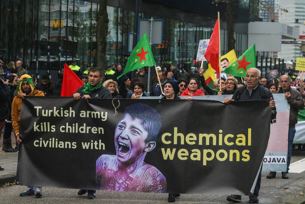 Acht aanhoudingen bij demonstratie van Koerden