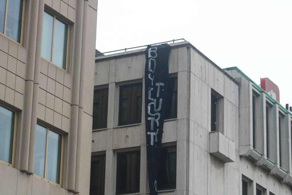 Acht aanhoudingen bij demonstratie van Koerden